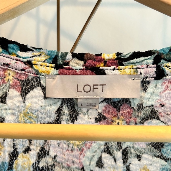 LOFT Floral Top Size L - Picture 5 of 5